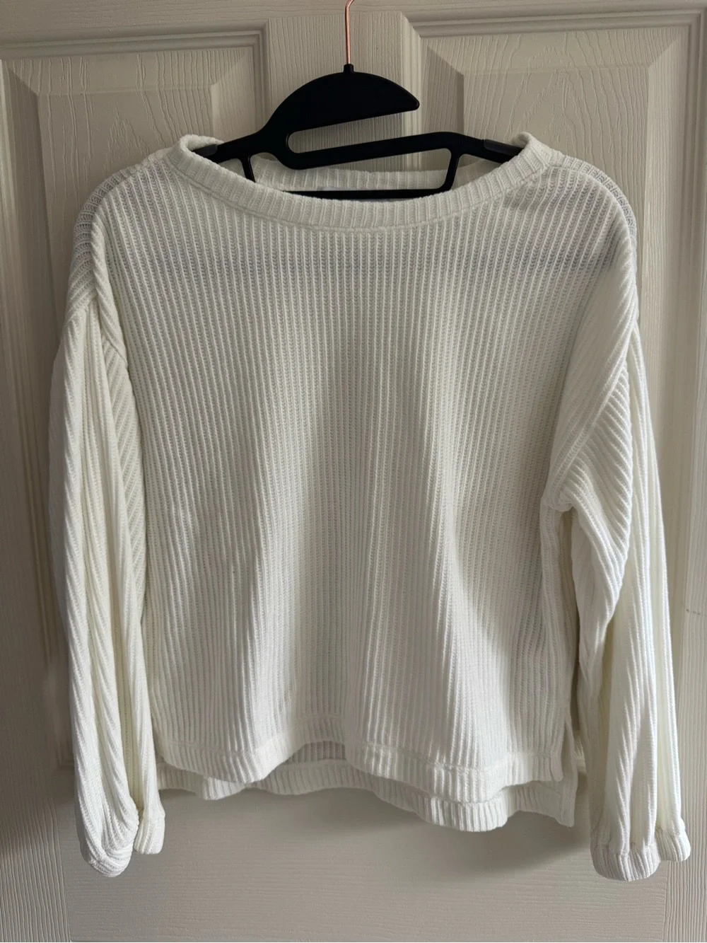 Old Navy Cream Ribbed Knit Pullover